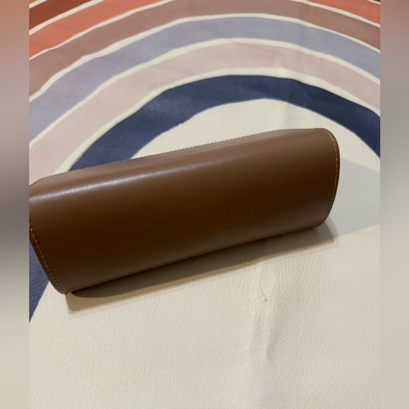 BURBERRY Sunglass Case - Picture 3 of 7